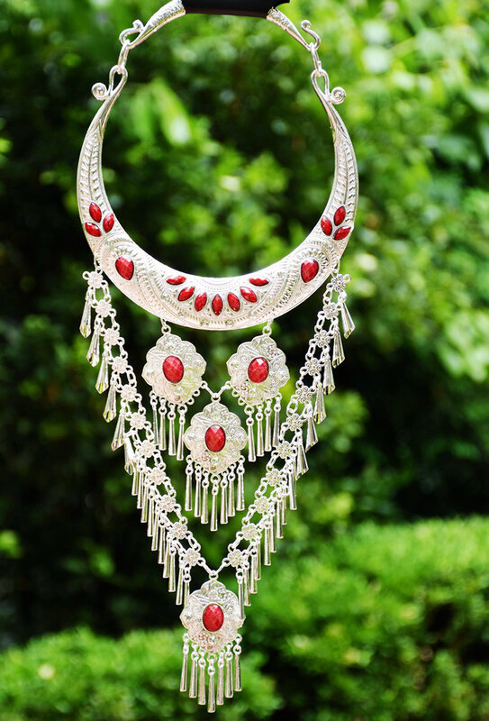 Multidesign Ethnic Fashion Vintage Embroidery Sweater Necklace Exaggerated Torque Miao Silver Unique Stage Show Necklace