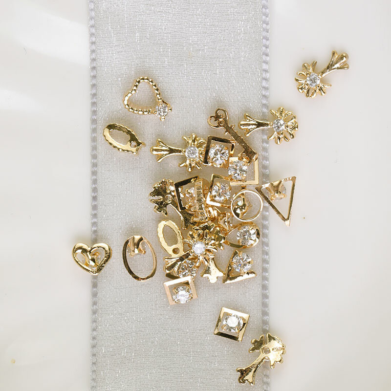 2pc złoto 3d Rhinestone Rhinestone metal biżuteria ze stopu paznokci klejnoty moda brokat cyrkon paznokci charms