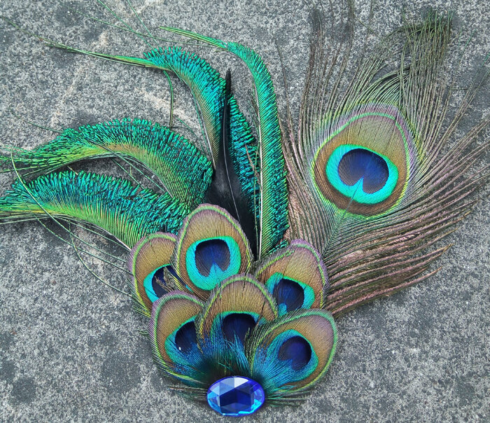 New Free Shipping fashion casual Men's male Korean Peacock Feather Brooch Pin Blue Retro stage host Headdress female personality