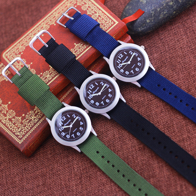 Chaoyada-reloj electrónico de cuarzo para niños y niñas, pulsera deportiva de lona, a la moda, regalo de vacaciones, 2022