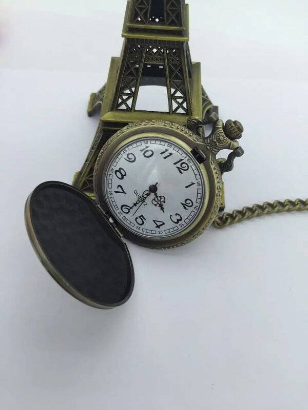 Relógio de quartzo vintage, colar com pingente de varinha mágica, relógio de bolso retrô de bronze para homens e mulheres
