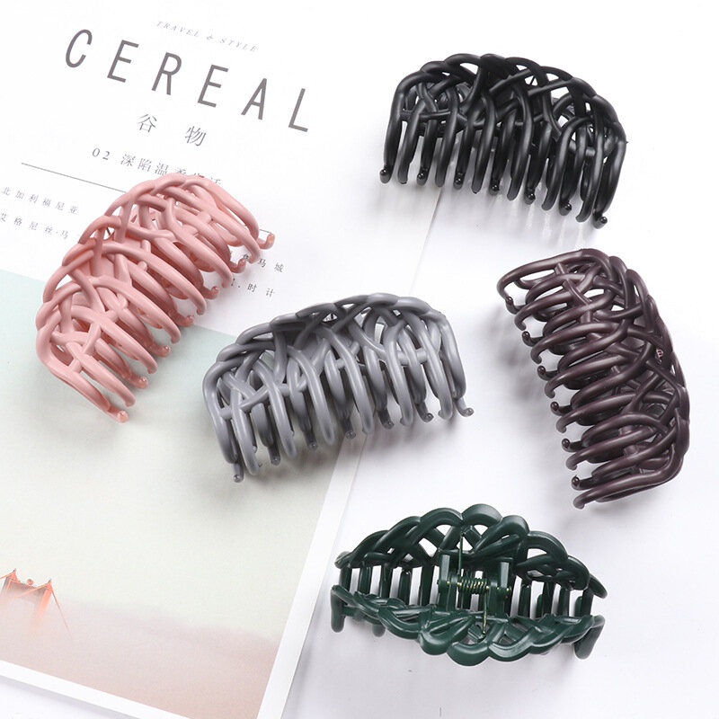 Large Colorful Hollow Girls Hairpins Hair Claw Crab Acrylic Hair Clips for Women Barrettes Hair Claws for Women Hair Accessories
