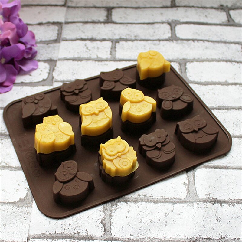 Marrón buho molde de chocolate, hielo molde 3D 12 diferentes en forma de Fondant molde de silicona de grado de alimentos de postre pastel herramienta