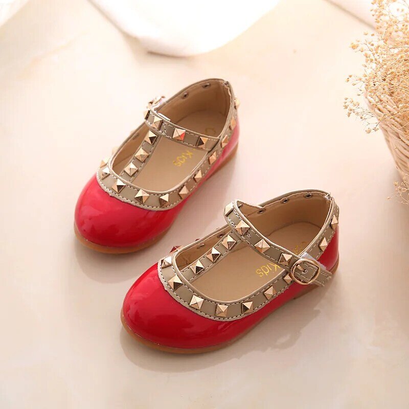 2019 sandali delle ragazze di modo casuale delle ragazze scarpe di cuoio del bambino della principessa scarpe da ballo scarpe appartamenti di moda infantile appartamenti ragazze scarpe rivetto