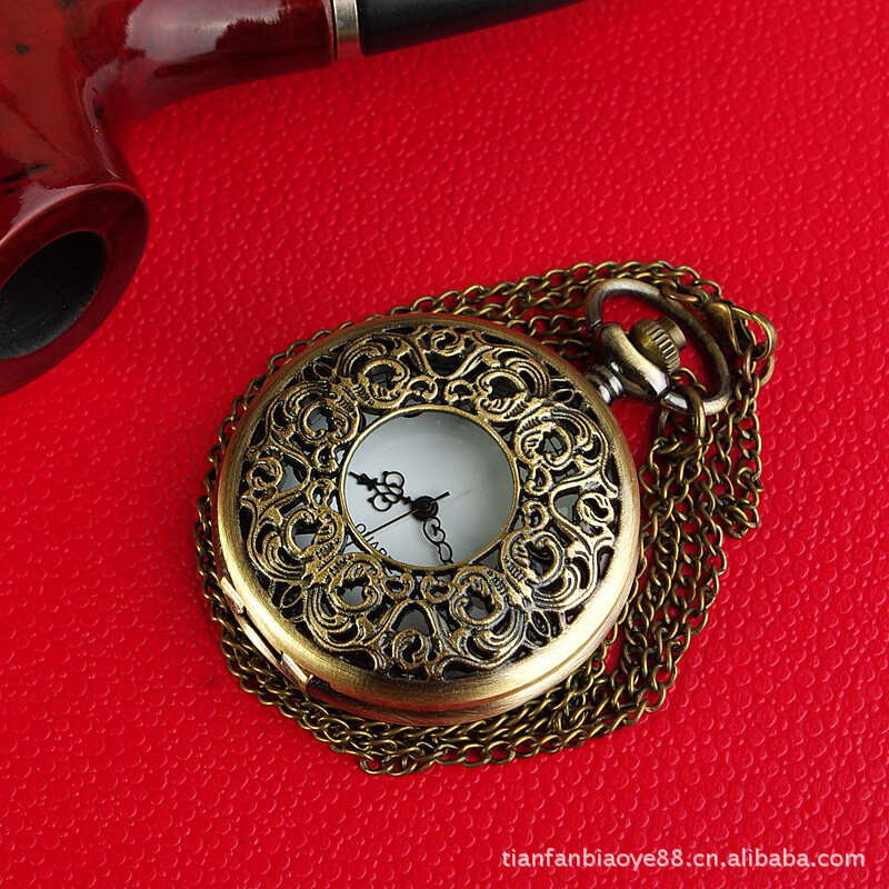 ساعة جيب كبيرة مجوفة على شكل زهرة قديمة ، ساعة جيب عصرية بزهور قديمة مع قلادة