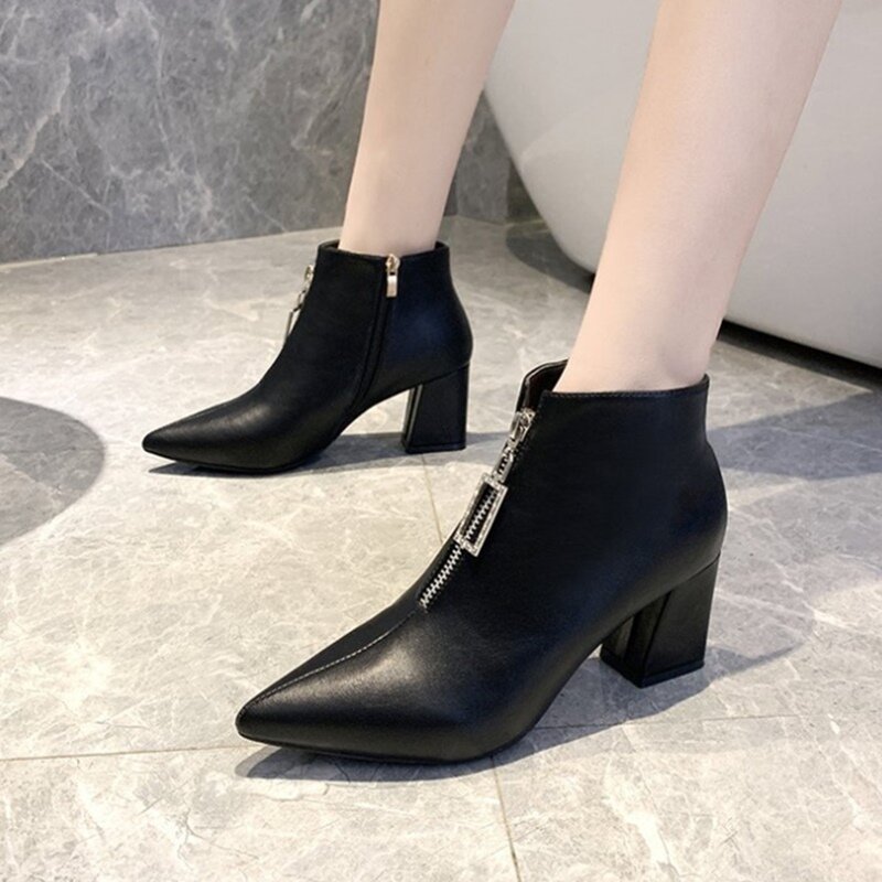 Ho Heave Women Boots Fashion Pure Colour Pointed Toe Women Winter Boots Comfortable Square Heel Shoes Women Non-slip Martin Boot