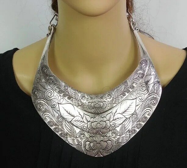 Miao-Collar de plata de torsión exagerada para mujer, collar de suéter bordado Vintage, moda étnica, espectáculo de escenario único, 6 diseños