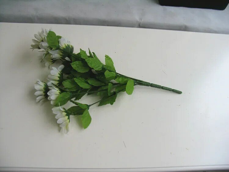 [] โปรโมชั่นราคาถูกขนาดเล็กสีขาว Daisies ดอกทานตะวันจำลองดอกไม้ปลอมประดิษฐ์ดอกไม้