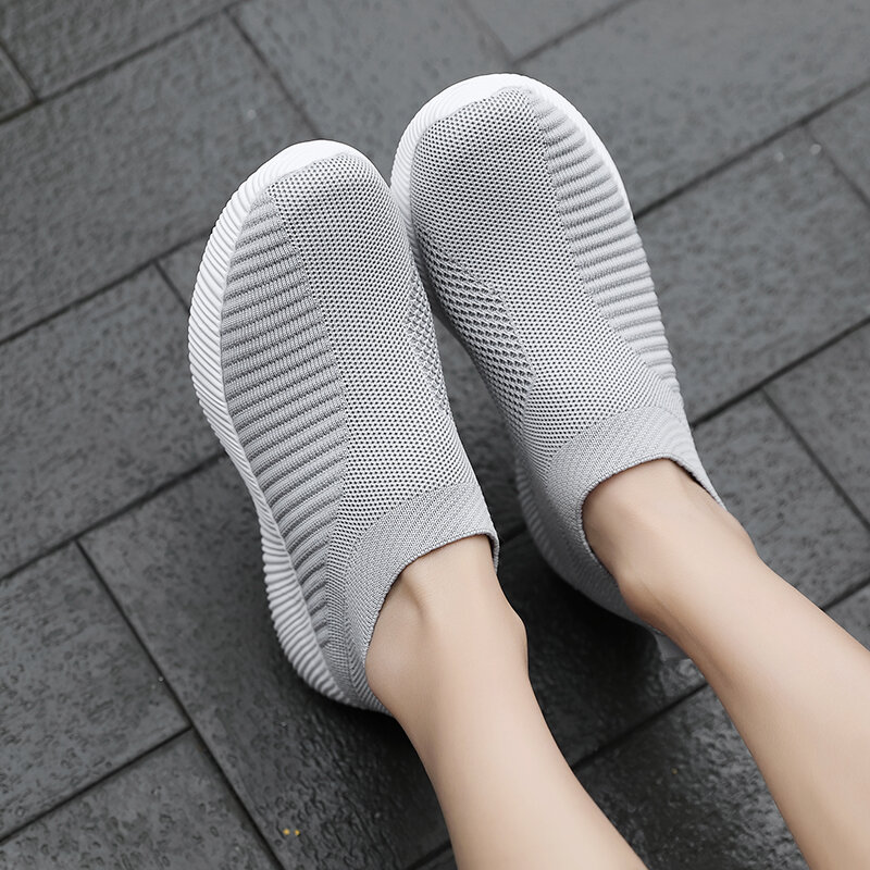 Moipheng 2019 여성 운동화 vulcanized 신발 양말 운동화 여성 여름 슬립 플랫 신발 여성 플러스 사이즈 로퍼 워킹 플랫