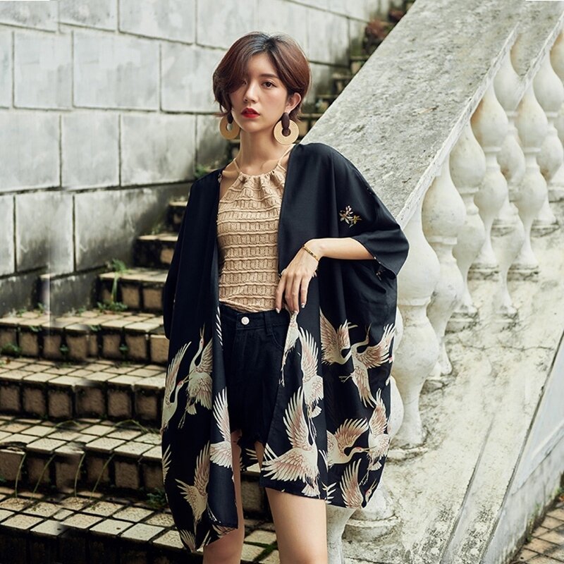 Kimono Cardigan Wanita Atasan dan Blus Jepang Streetwear Atasan Wanita Musim Panas 2019 Kemeja Panjang Wanita Wanita Blus DZ011