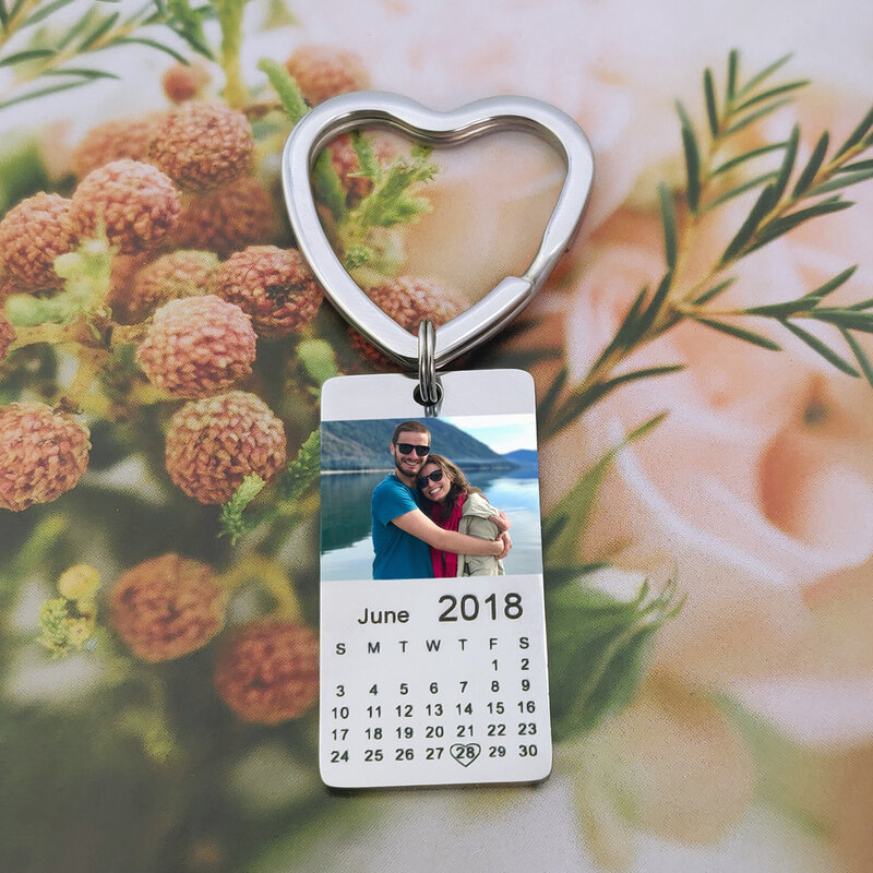 MYLONGINGCHARM personalizzato foto a colori calendario keychain di amore data regalo per le donne dono di famiglia
