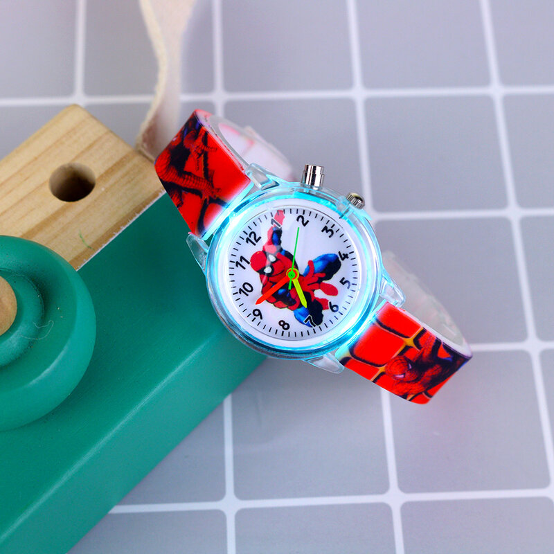 Cartoon księżniczka dziewczyny zegarki dzieci lampa kolorowa źródło gumowy zegarek dla chłopców dzieci Party zegar na prezent Wrist Relogio Feminino
