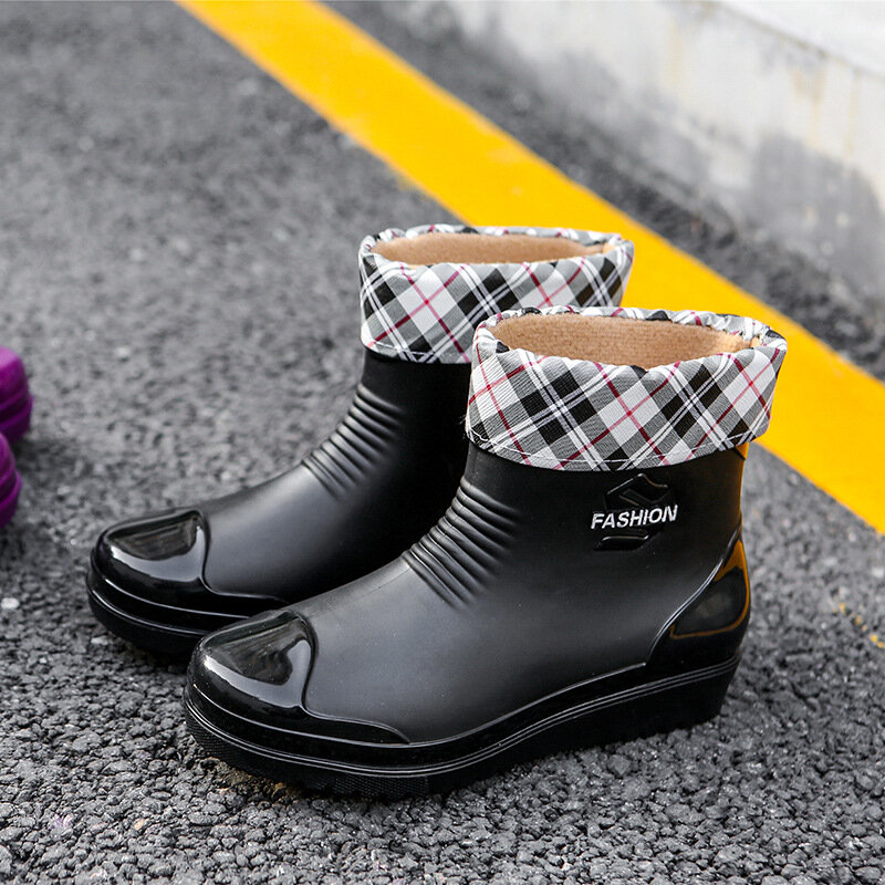 Botas de goma para mujer, zapatos de agua, Botas de lluvia, botines de Color púrpura sólido con calcetín, Invierno