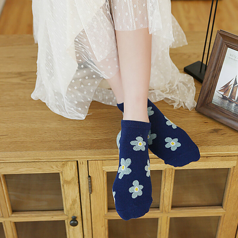 Women Socks Cotton Floral Socks Streetwear Lolita Flower Pattern Print Short Ankle Cute Kawaii Harajuku Sock Girls Gift Mujer