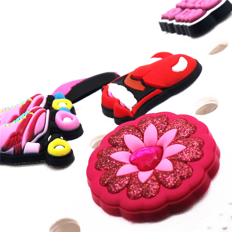 Oryginalne buty Charms różowe wrotki dziewczyna rękawice bokserskie usta wysokie obcasy dekoracja butów akcesoria dla Croc jibz Kids Party