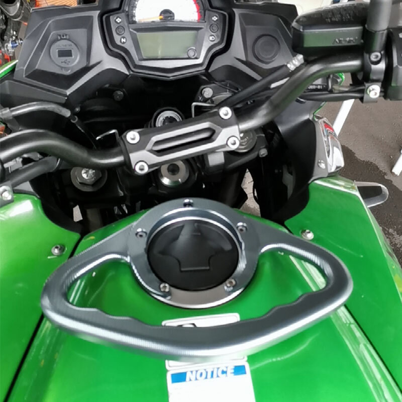 Z900-オートバイ用CNC助手席ハンドル,ハンドルとハンドルバー,カワサキ900 z900 2016-2018用アームレスト,新しいロゴ