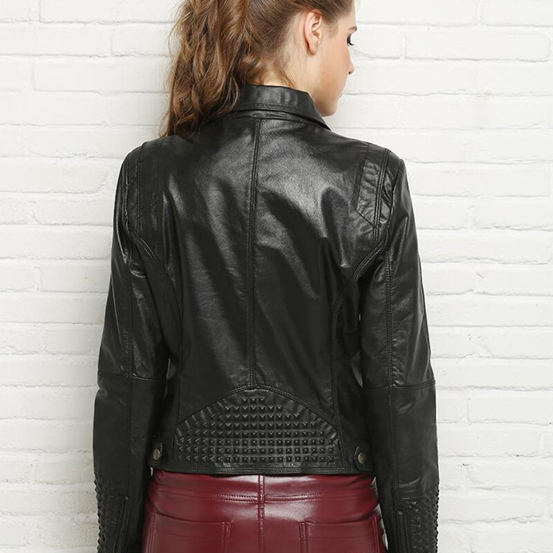 Outono feminino punk rebite motocicleta jaquetas curto real pele de carneiro couro genuíno zíper fino casacos das senhoras roupas da forma