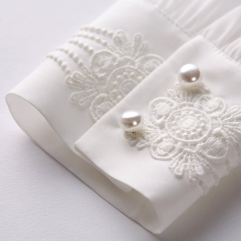 Женская шифоновая блузка ARTKA, белая элегантная кружевная блузка с длинным рукавом и воротником-стойкой, весна-лето 2020, SA20307C