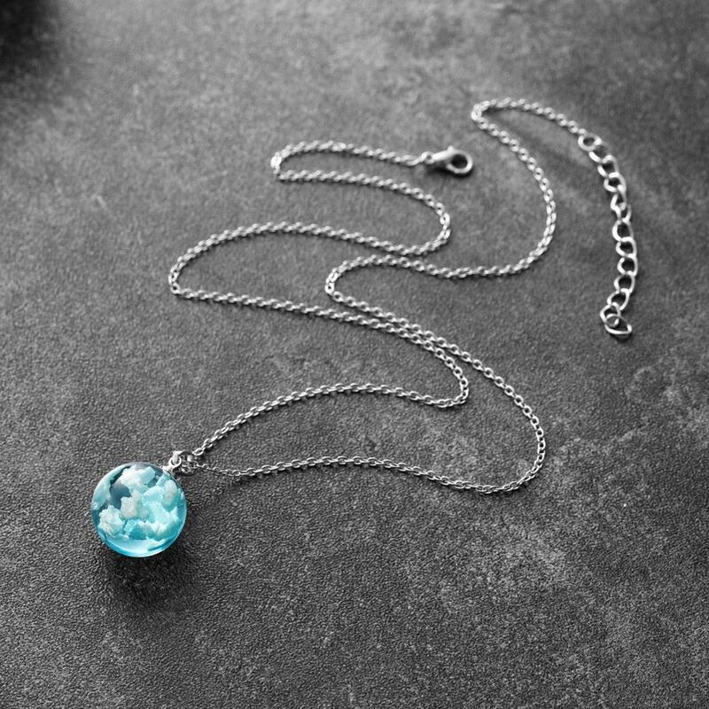 Chic Transparent Harz Rould Ball Mond Anhänger Halskette Frauen Blauen Himmel Weißen Wolke Kette Halskette Mode Schmuck Geschenke für Mädchen