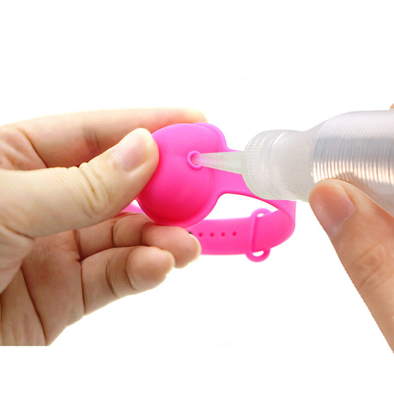 Portable Heart Shape Silicone Hand Sanitizer Dispenser Bracelet Disinfect Wristband Empty Bottle for Travel