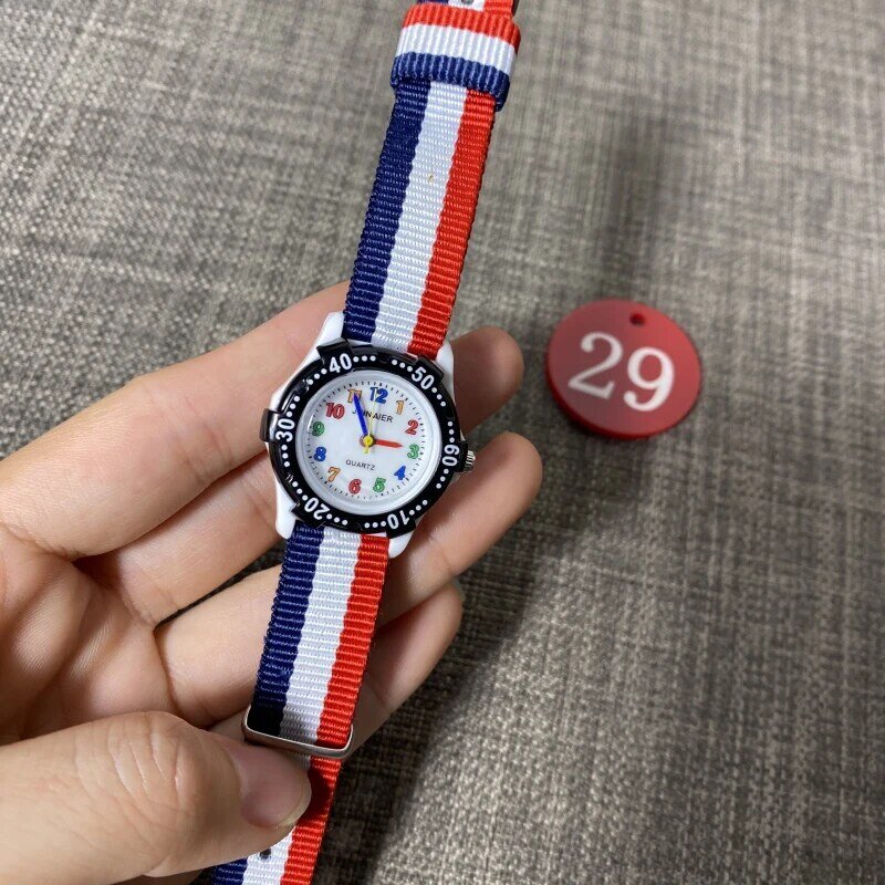 Relógio de pulso infantil presente de natal, relógio de quartzo com pulseira de desenho animado fofo para meninos e meninas relógios esportivos para bebês 2021