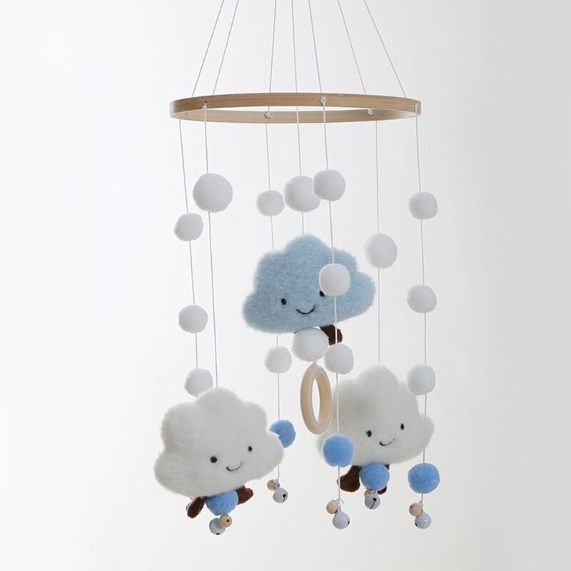 Nieuwigheid Baby Bed Bel Roterende Opknoping Ornament Zintuiglijke Decoratie Speelgoed Hairball Wolken Windgong Rammelaar Hanger Gift