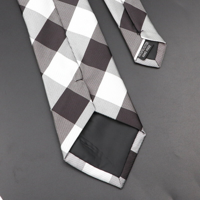 Cravatta scozzese classica da uomo nuova striscia di lusso 8cm cravatta Jacquard cravatta All-Match per la festa nuziale aziendale accessorio per l'uso quotidiano