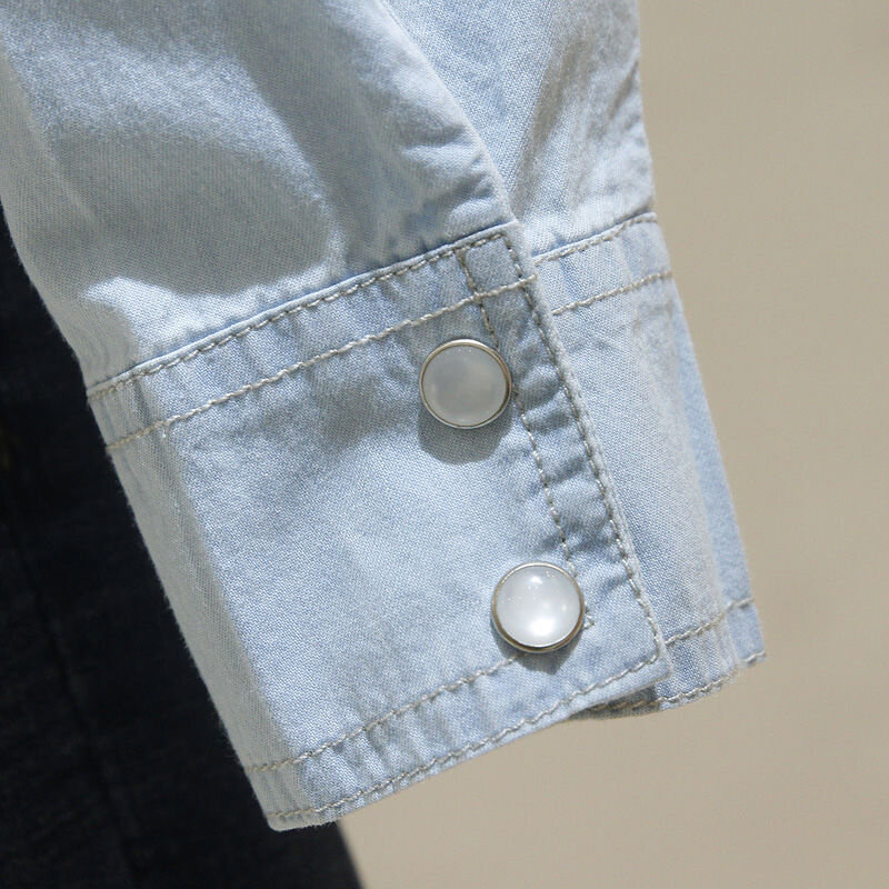 Женская джинсовая рубашка, с длинным рукавом и отложным воротником, Повседневная универсальная блузка с двумя карманами, модель S304, весна-осень