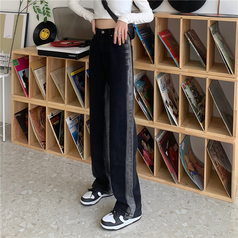Mulher esfregando jeans baggy contraste cores listra lateral moda quente harajuku vintage streetwear gótico lazer hipsters diariamente