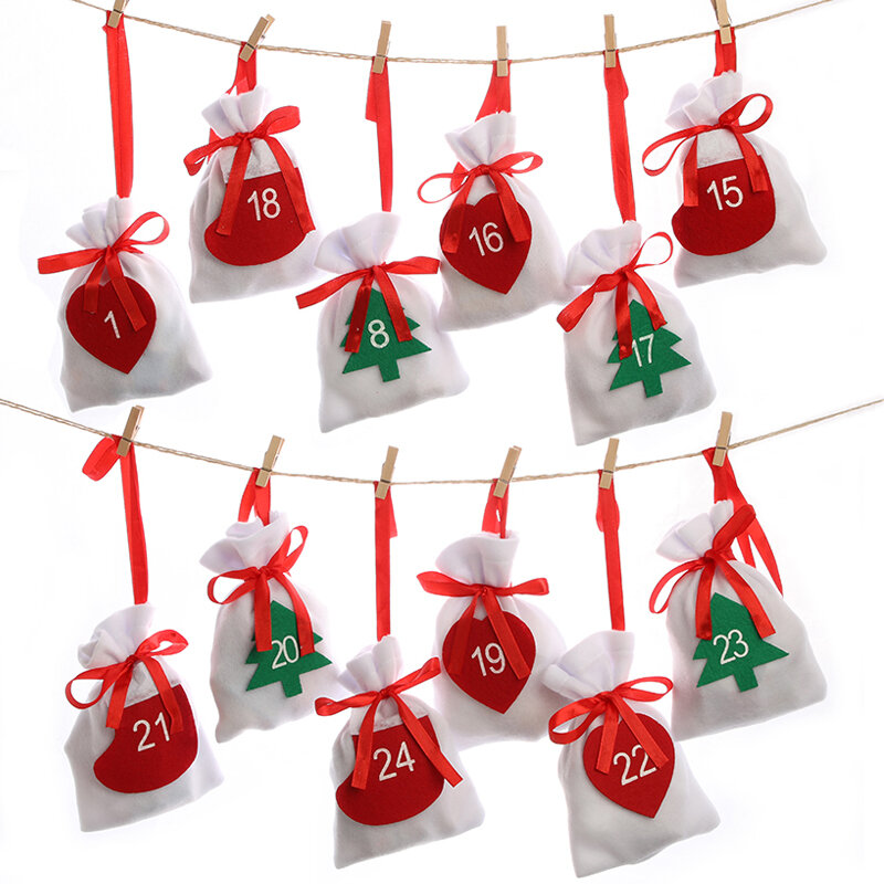 24 Buah Tas Hitung Mundur Kalender Advent Natal Kantung Hadiah Gantung dengan Stiker Klip 2021 Tas Kalender Advent Natal