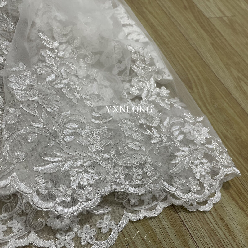 Echtes Foto hohe Qualität 3-Meter eine Schicht elegante Luxus lange Hochzeits schleier Braut schleier glänzende Spitze Schleier Silber Knochen mit Kamm
