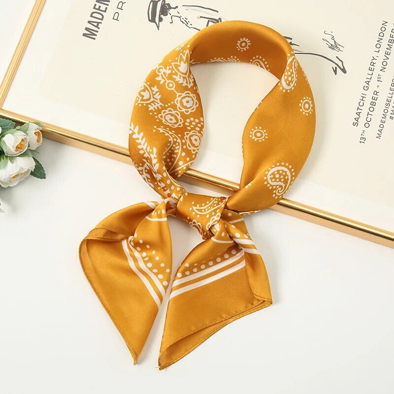 Neue 70x70cm Platz Silk Schal Frauen Designer Satin Kopf Haar Schals Gedruckt Luxus Halstücher für Frauen