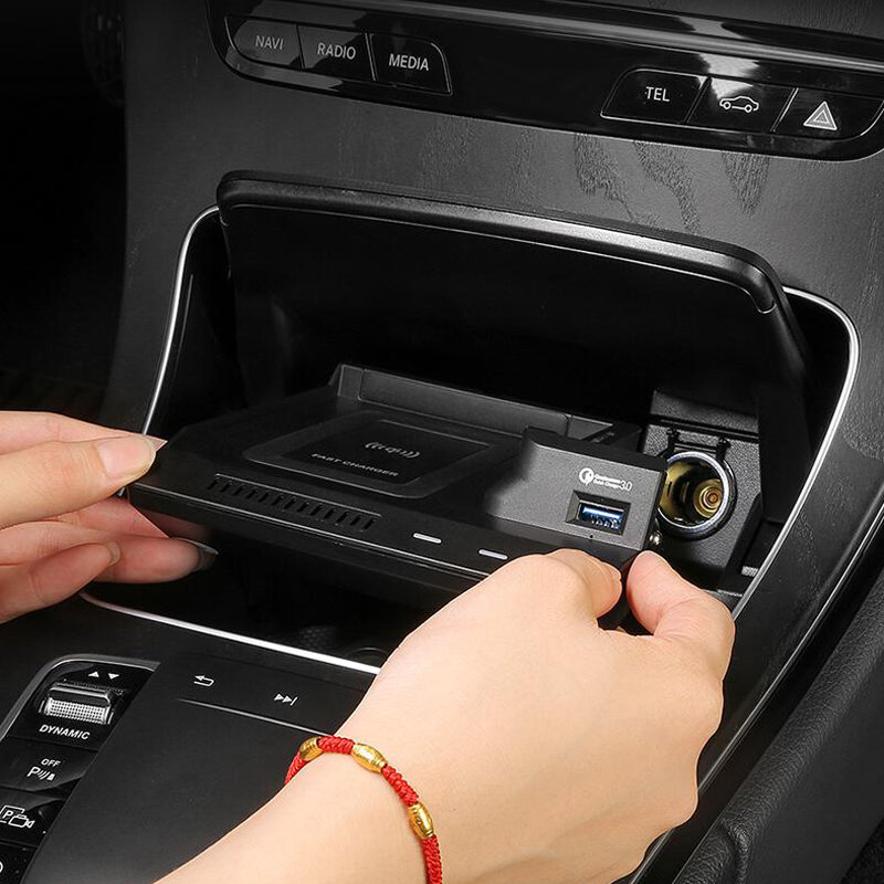 Pengisi daya nirkabel untuk Mercedes Benz W205 C43 C63 AMG GLC43 GLC63 X253 C /GLC Kelas telepon seluler USB aksesori bantalan pengisian