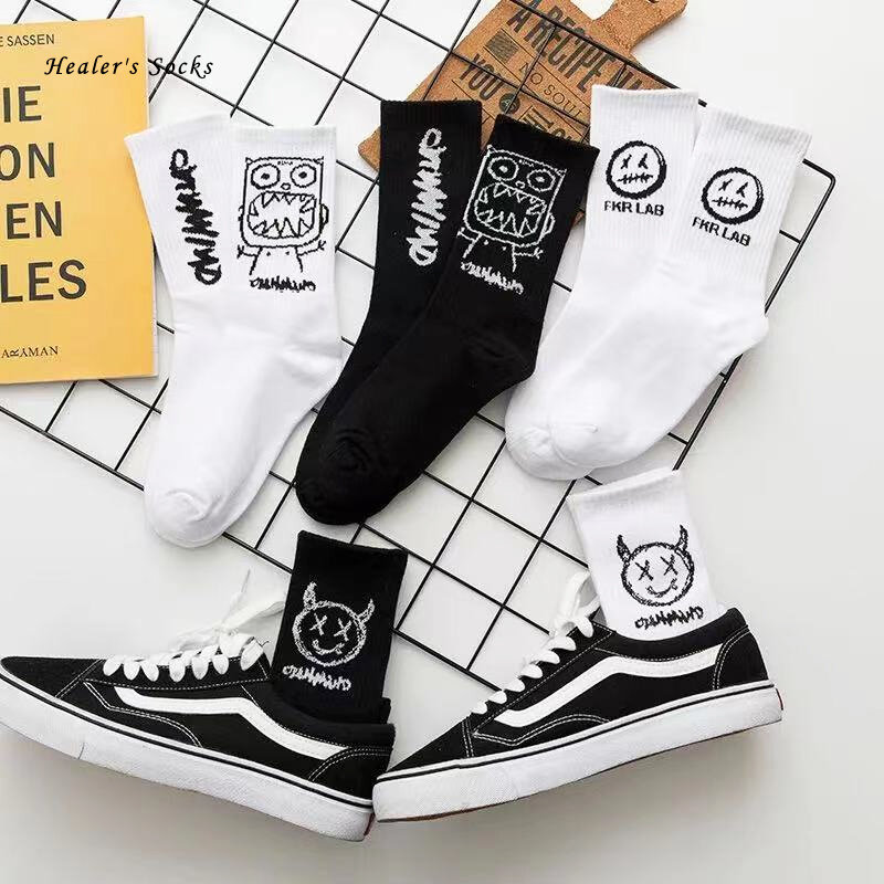 Мужские и женские носки из хлопка, простые аниме дьявол гримаса Харадзюку, черно-белые граффити, модные длинные забавные носки в стиле хип-хоп, унисекс, medias