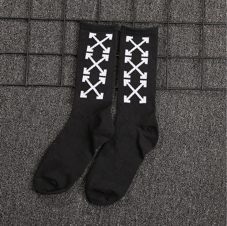 Novas meias de tubo masculino tendência algodão versão da europa e dos estados unidos maré meias barra horizontal personalidade maré meias