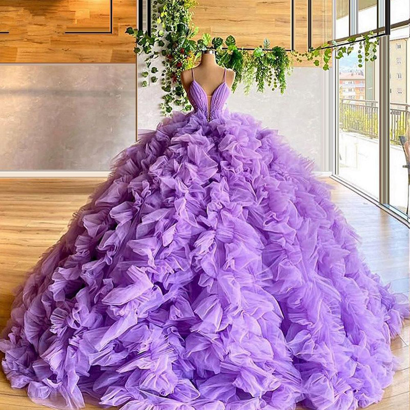 Wunderschöne Lila Abendkleider Spaghetti-trägern Tiered Rüschen Ballkleid Prom Kleid Elegante Rote Teppich vestido de novia