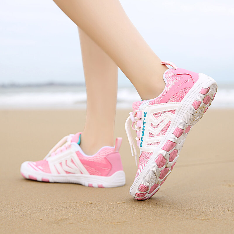 ฤดูร้อนสีชมพู Wading รองเท้าผู้ชายผู้หญิงตาข่ายสบายรองเท้ากีฬาผู้หญิง Anti-Skid Slip-On Beach Aqua รองเท้าผู้หญิงขนาด46 47