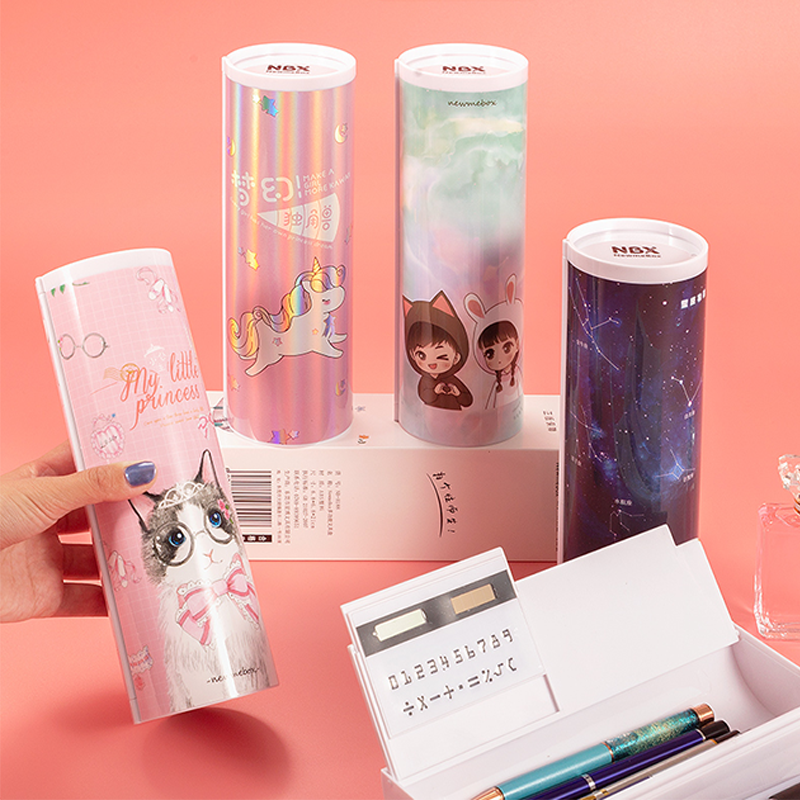 NBX-estuche de lápices de plástico para niñas, suministros de papelería escolar con calculadora de Anime, lindo y favorito, con regalo
