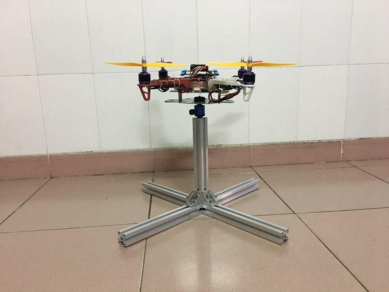 STM32 modello a quattro assi aereo cardanico universale multi-rotore controllo di volo drone debug frame telaio di debug PID a quattro assi