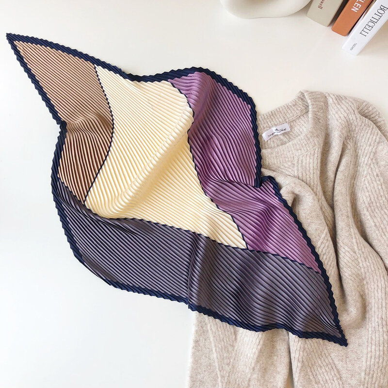 Foulard carré plissé en soie pour femmes, accessoire de luxe de styliste, pour le cou, pour dames, accessoires de vêtements
