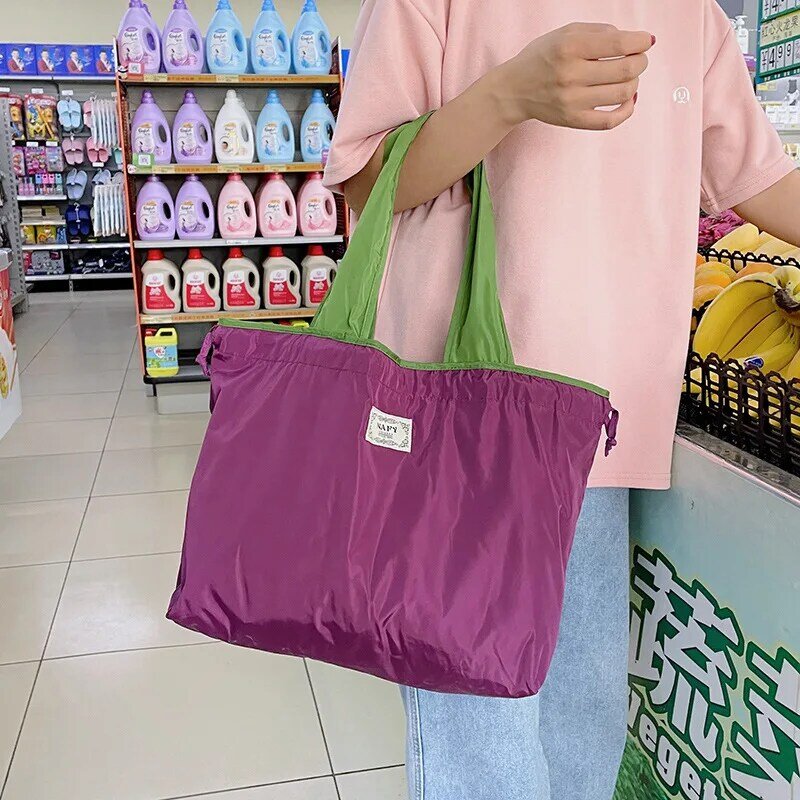 Grande capacidade reutilizável supermercado saco de compras dobrável colisão cor cordão saco de viagem moda bolso organizador