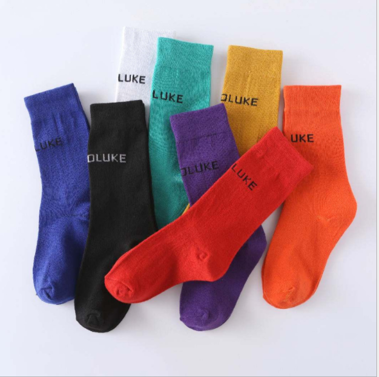 2019 new net red leg socks children's mid tube autumn fashion brand Paris alphabet college style cotton socks