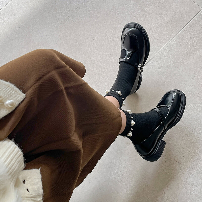 ผู้หญิงปั๊มแบนนักเรียนรองเท้า T สายคล้อง Shinny สิทธิบัตรหนังสีเขียวรอบ Toe Flats ฤดูใบไม้ผลิ Mary Jane รอง...