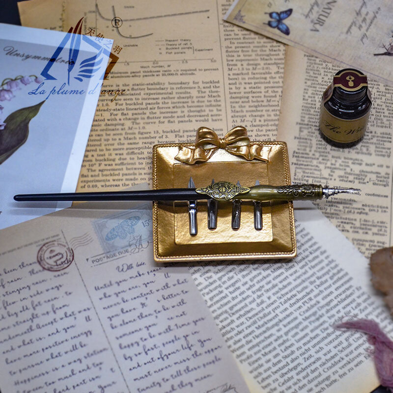 Caneta de caligrafia de luxo, caneta de mergulho com tinta e conjunto de pontas. presente