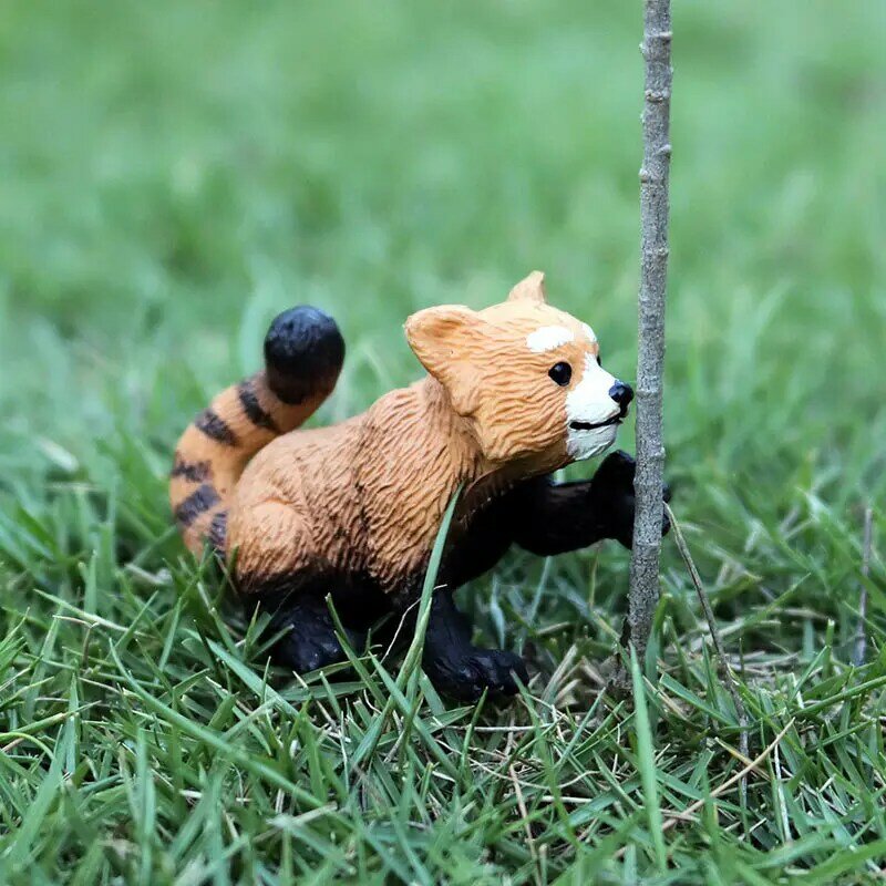 Figuras en miniatura de mapache y Panda Rojo, modelo de Animal de simulación sólida, colección de figuras de acción de PVC, adornos, juguetes para niños, regalo