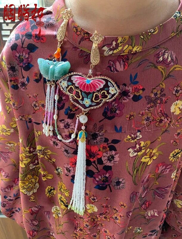 Сумка Xiang Si, Нефритовая, с вышивкой, с застежкой-бабочкой