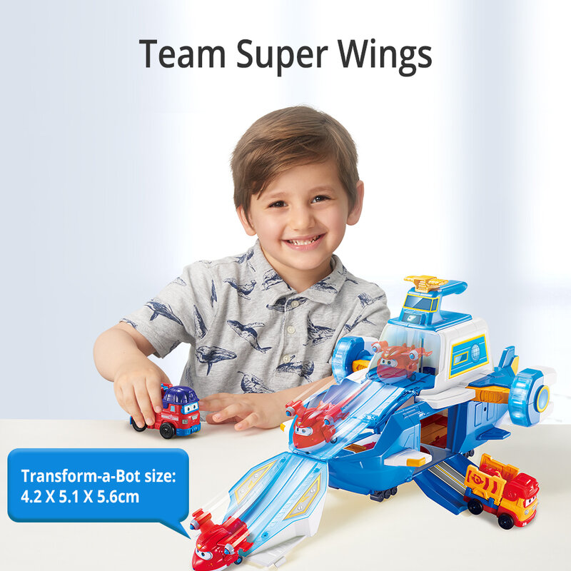 Super Wings S4 World Aircraft Playset, Air Moving Base con luces y sonido, incluye 2 "Jett Transforming Bots, juguetes para niños, regalos