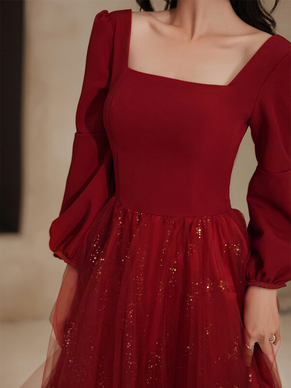 女性のための赤い四角い襟,エレガントなウエディングドレス,床の長さ,レースの刺embroidery