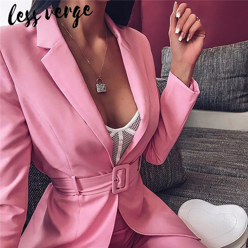 Женский офисный костюм-двойка lessverge, розовый комплект из блейзера и шорт, офисная одежда белого цвета, зима 2019