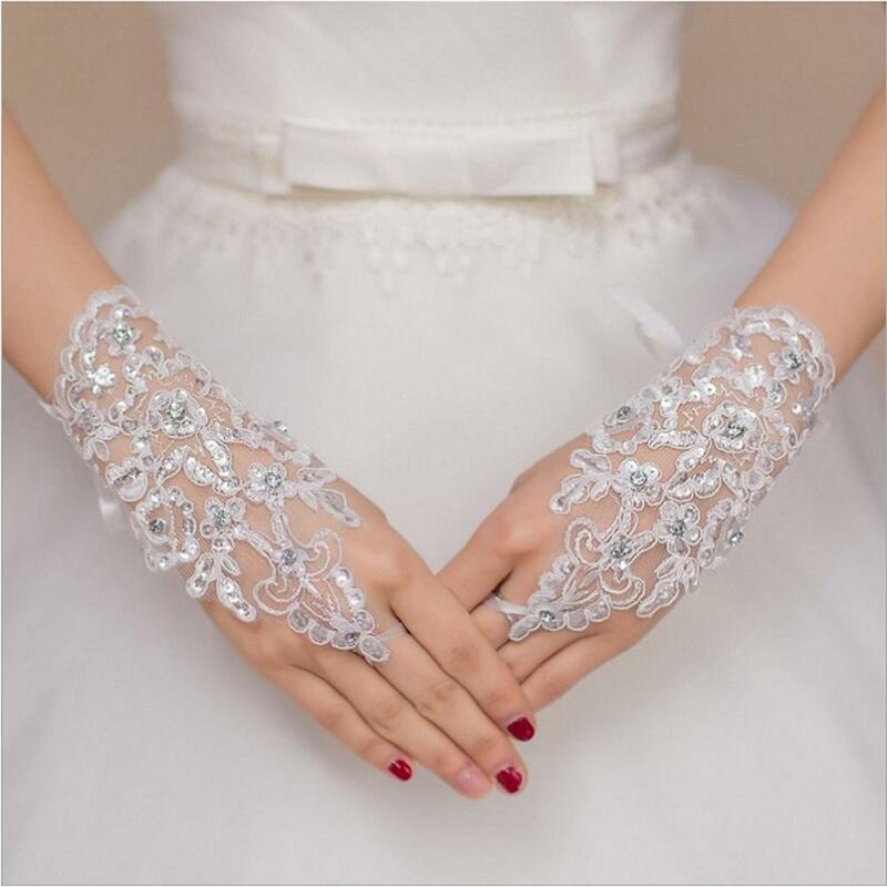 2020 Bán Cô Dâu găng tay Fingerless Chiều Dài Ren Appliques Trắng Cưới cô dâu Găng Tay Vận Chuyển Nhanh LUVA de noiva